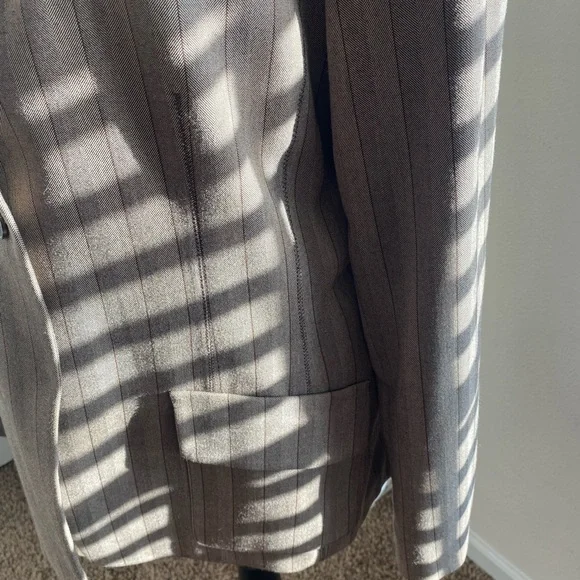 Ann Klein, Blazer, Tan with brown stripes, Size 12 - Picture 3 of 8